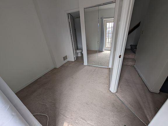 3rd image of 4700 Alden Ave #19