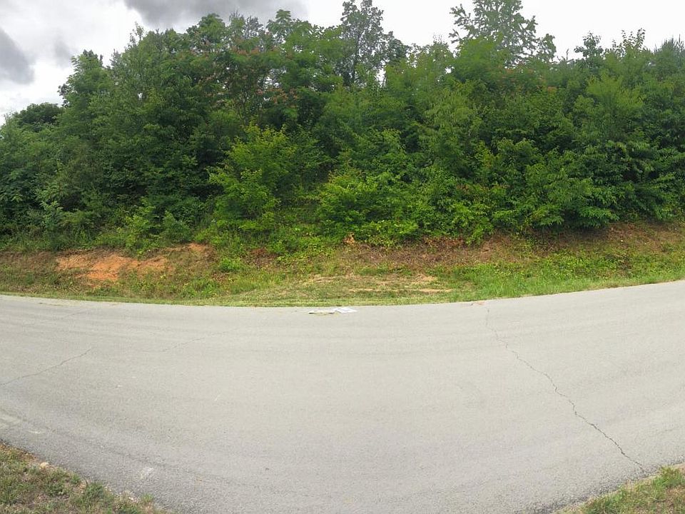 2nd image of Highland View Dr