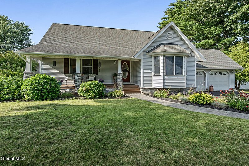 4th image of 122 Latham Ridge Road