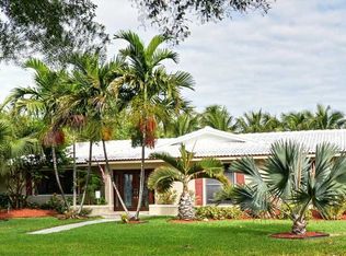 8601 SW 163rd Ter, Palmetto Bay, FL 33157
