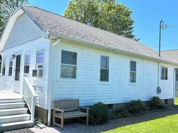 392 C Gooseberry Rd, South Kingstown, RI 02879