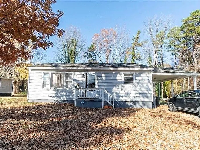2216 Bradley St — Photo 15
