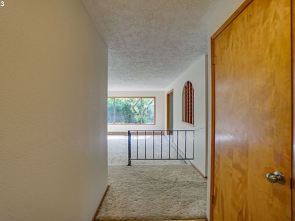 5th image of 10213 NW 16th Ave