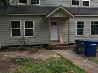 1011 10th St, Huntsville, TX 77320