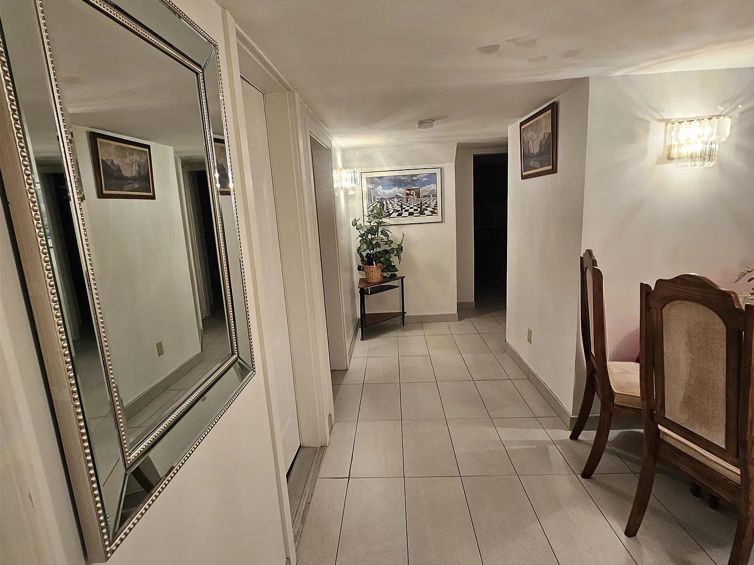 2 bed, 1000 sqft, $2,345 — Photo 4