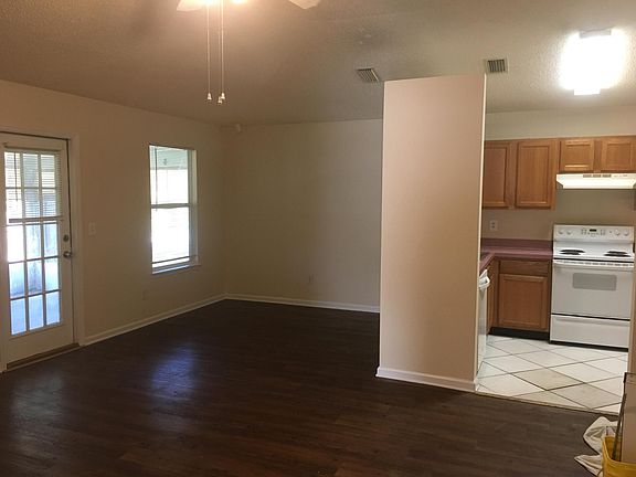 2nd image of 735 Calico Jack Way