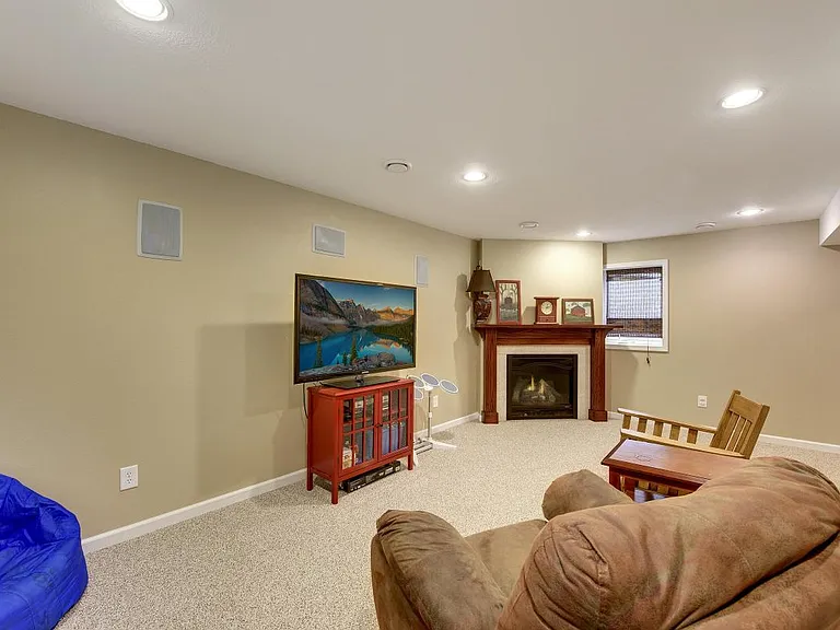 1187 Blackhawk Dr SW — Photo 34