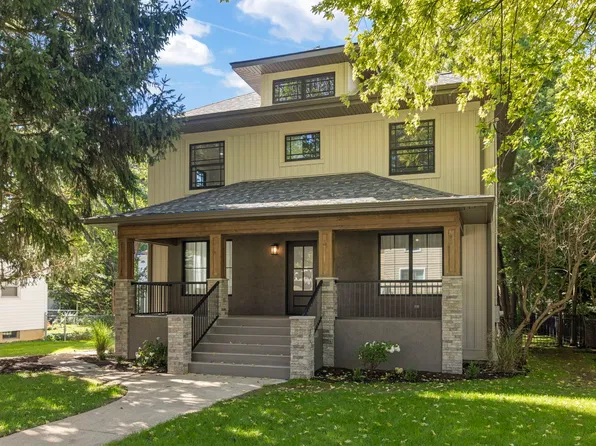 122 N Oakwood Ave, West Chicago, IL 60185