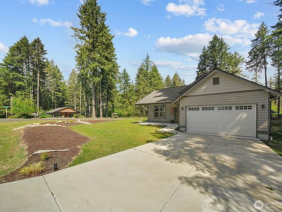 2nd image of 11813 Island Drive