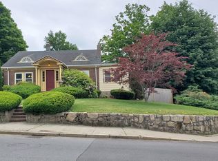 5 Whiting Ave, Dedham, MA 02026