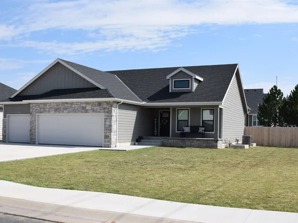 4100 Kings Gate Dr, Hays, KS 67601