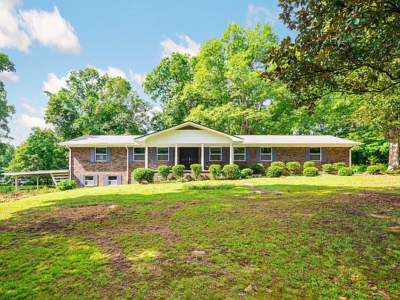 3rd image of 3535 Georgetown Dr NW