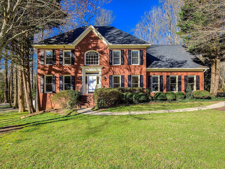 1st image of 1706 Crowes Lake Ct