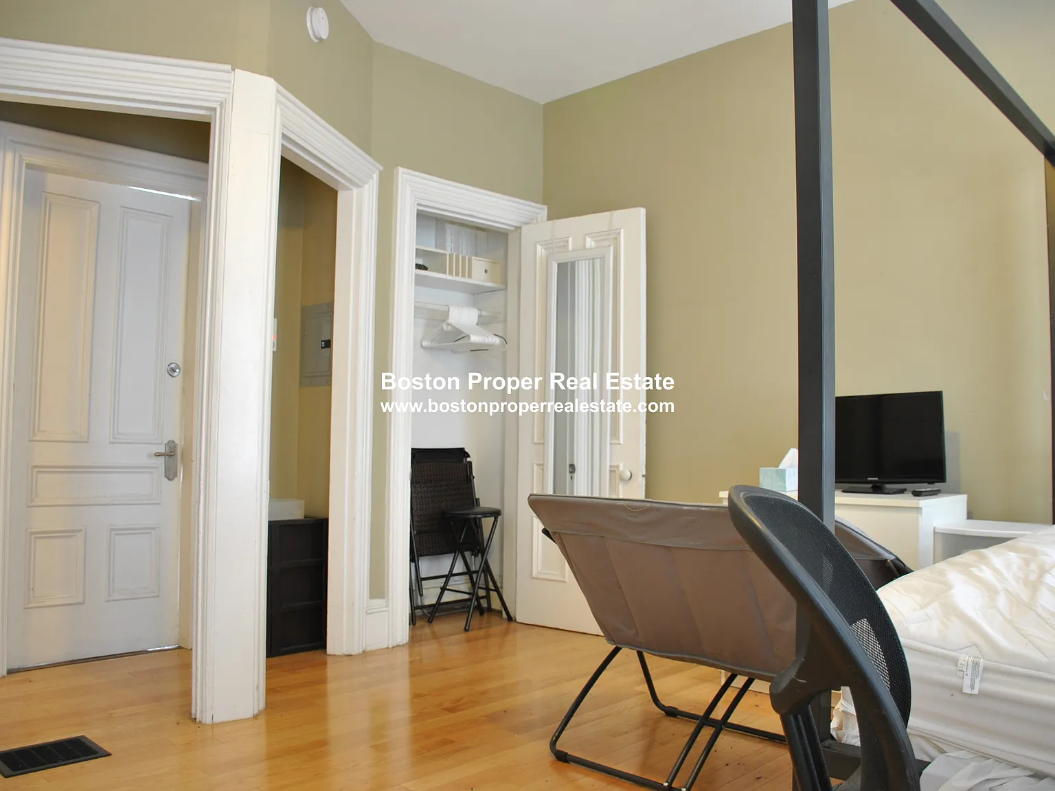 Studio, $2,350 — Photo 3