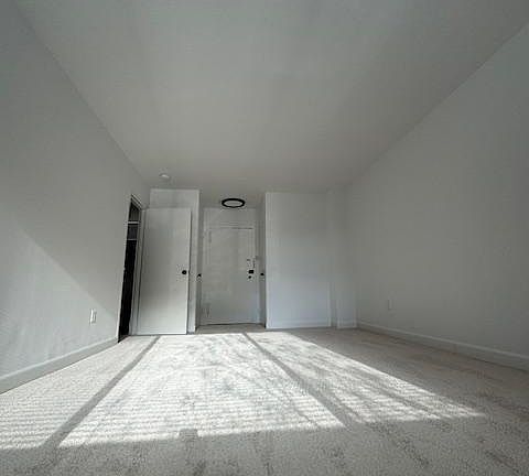 4th image of 1121 Arlington Blvd APT 303