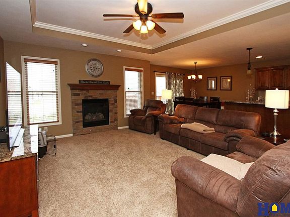 3rd image of 7625 Sonatta Ct