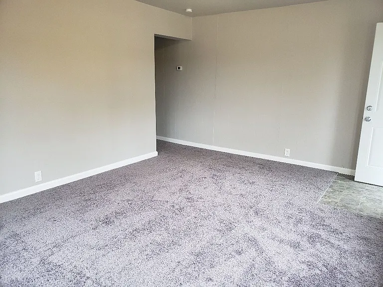 N 3rd Duplex — Photo 3