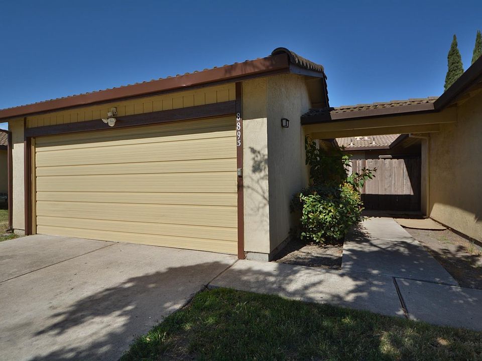 1st image of 8893 Fox Creek Dr