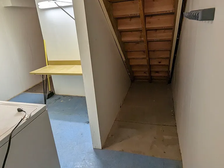 706 S 26th St — Photo 23