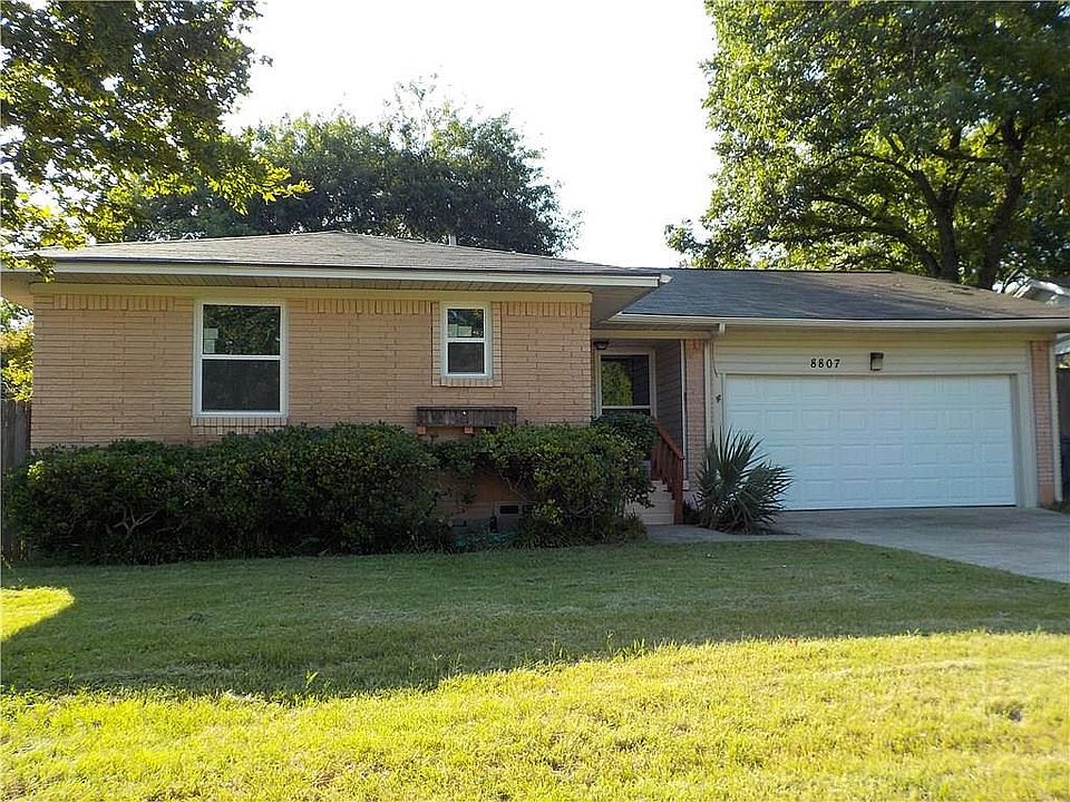 1st image of 8807 Graywood Dr