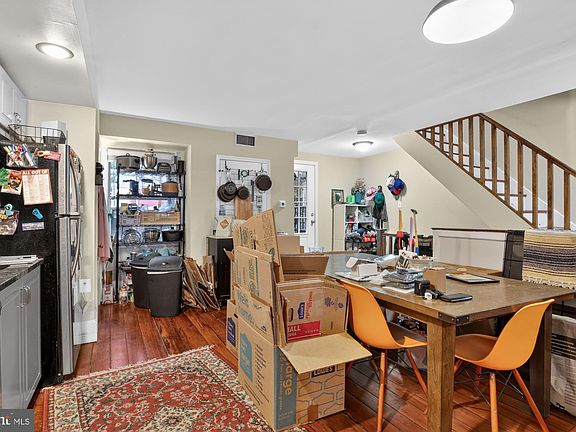 5th image of 630 N 2nd St #3
