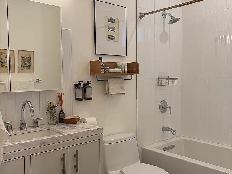 2821 N Springfield Ave #2 — Photo 22