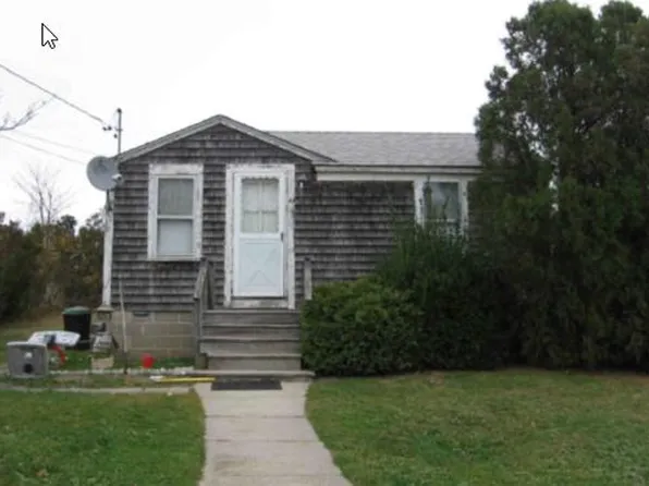 44 & 51 Lagoon Pond Rd, Vineyard Haven, MA 02568