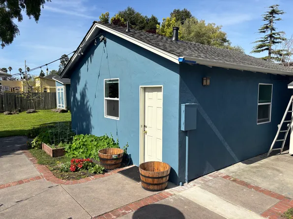 1221 Laurel St #A, Santa Cruz, CA 95060