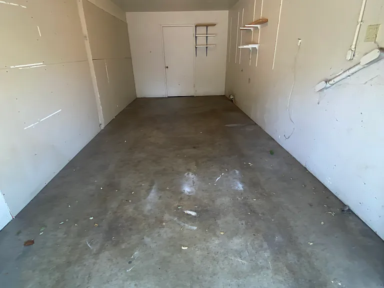2413 Clay St — Photo 12
