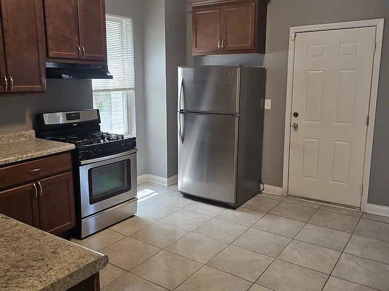 6140 S Rockwell St #2 — Photo 7