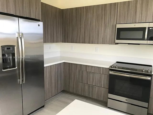 8102 NW 105th Ct — Photo 10
