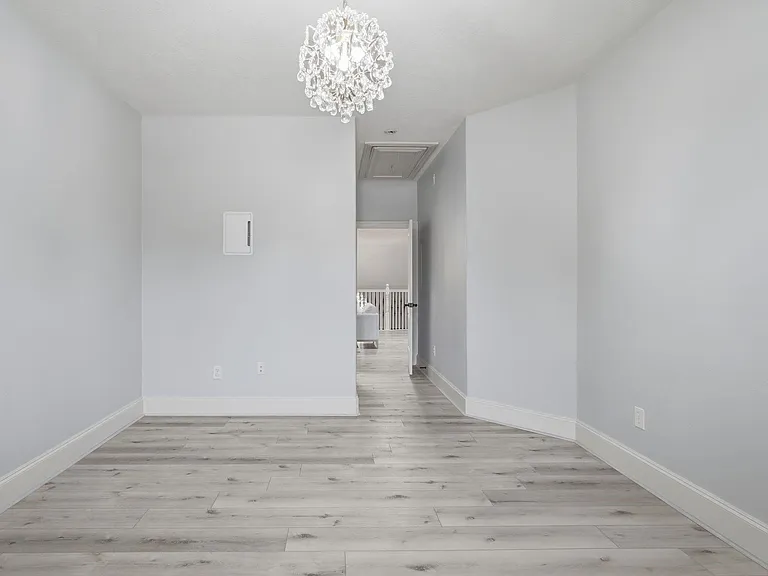 7603 Hogan Bridge Ct — Photo 32