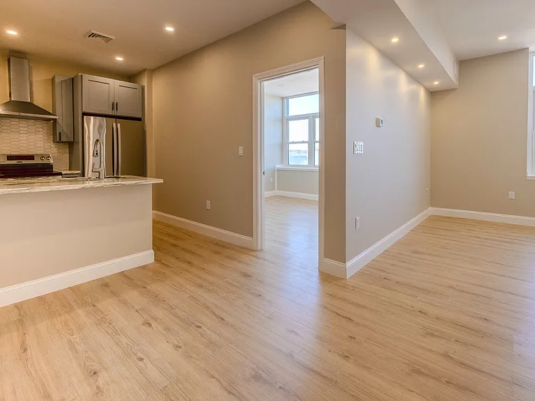 340 Main St #703 — Photo 5