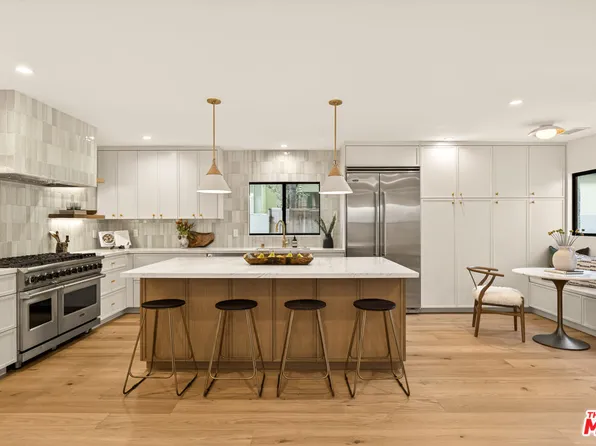 7907 W 80th St, Playa Del Rey, CA 90293