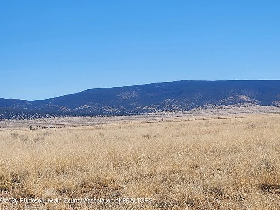 4th image of 133 & 135 Pino Rd