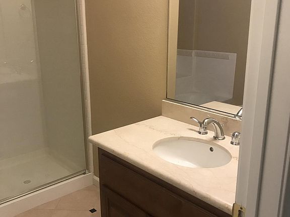 5th image of 2320 California Blvd APT 10