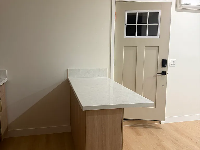 1243 Delay Ave #B — Photo 9