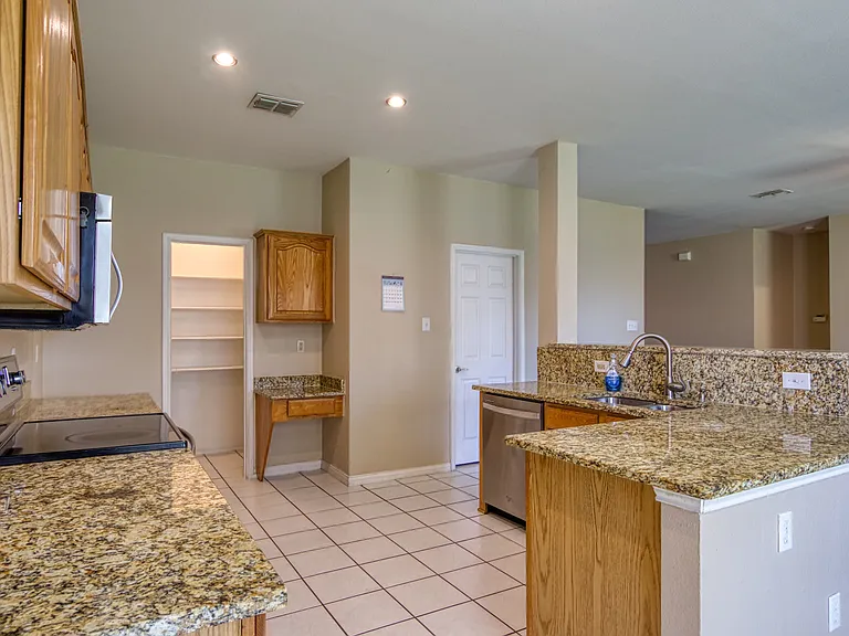 3408 Paradise Valley Dr — Photo 8