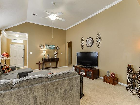 5th image of 17243 Marquette Point Ln