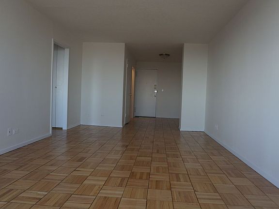 2nd image of 3333 Henry Hudson Pkwy APT 5C