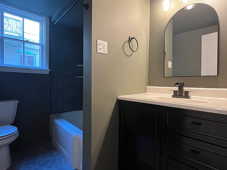 449 W Chestnut St #1 — Photo 11