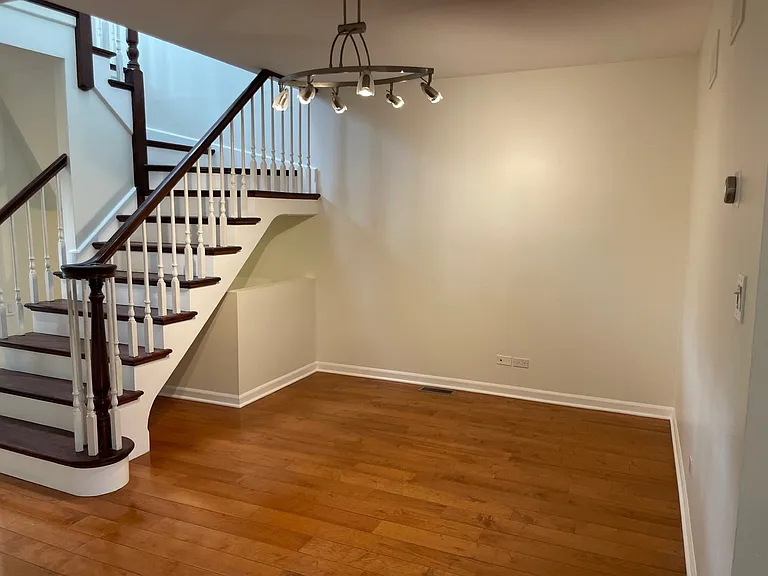 3125 Lake Ave — Photo 3