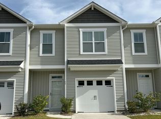 84 Aspen Road, Hampstead, NC 28443