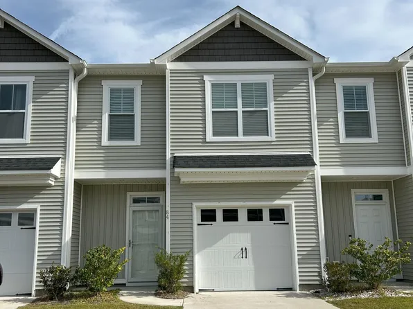 84 Aspen Road, Hampstead, NC 28443