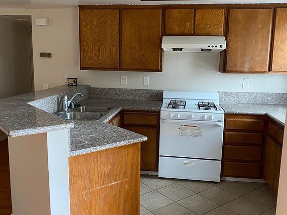3rd image of 425 S Stoneman Ave APT 8