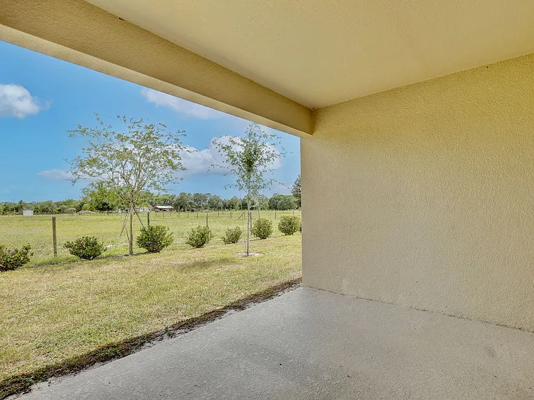 2694 Sunkissed Dr — Photo 21