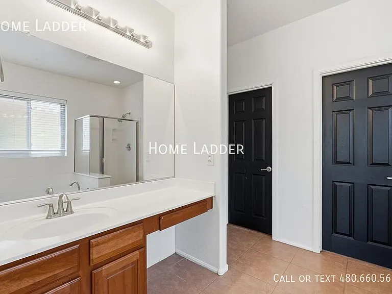 18428 N Jameson Dr — Photo 27