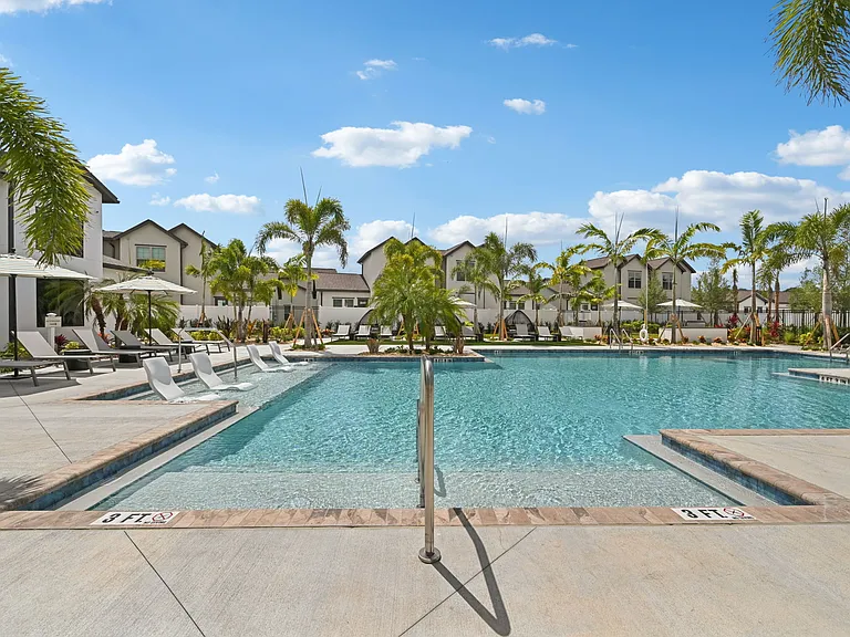 The Hadley - North Port, FL — Photo 9