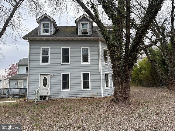 4th image of 11085 Lloyd Point Rd