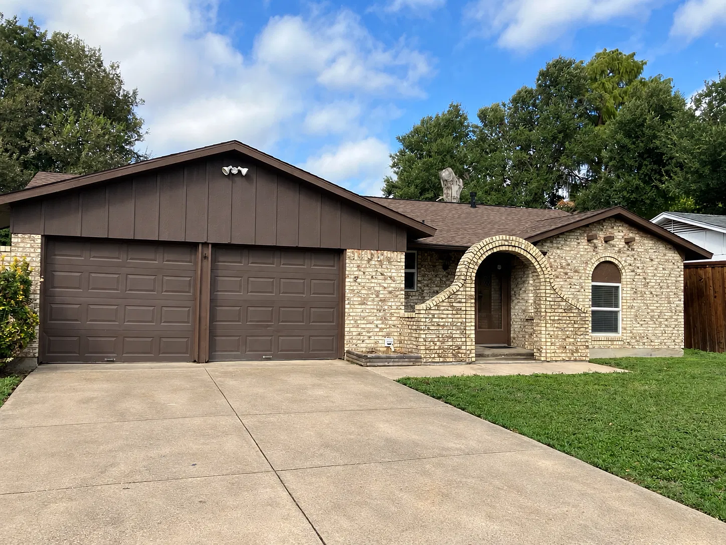 3 bed, 1160 sqft, $1,850 — Photo 1